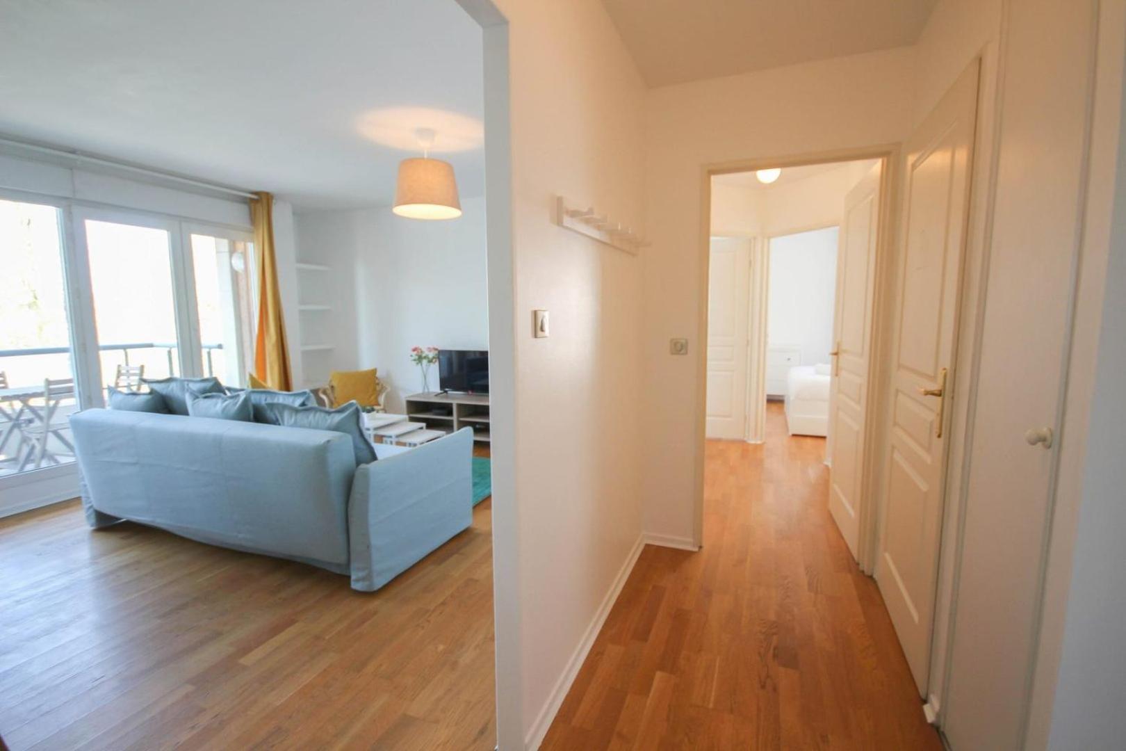 Apartment In Residence With Balcony And Parking ลีลล์ ภายนอก รูปภาพ